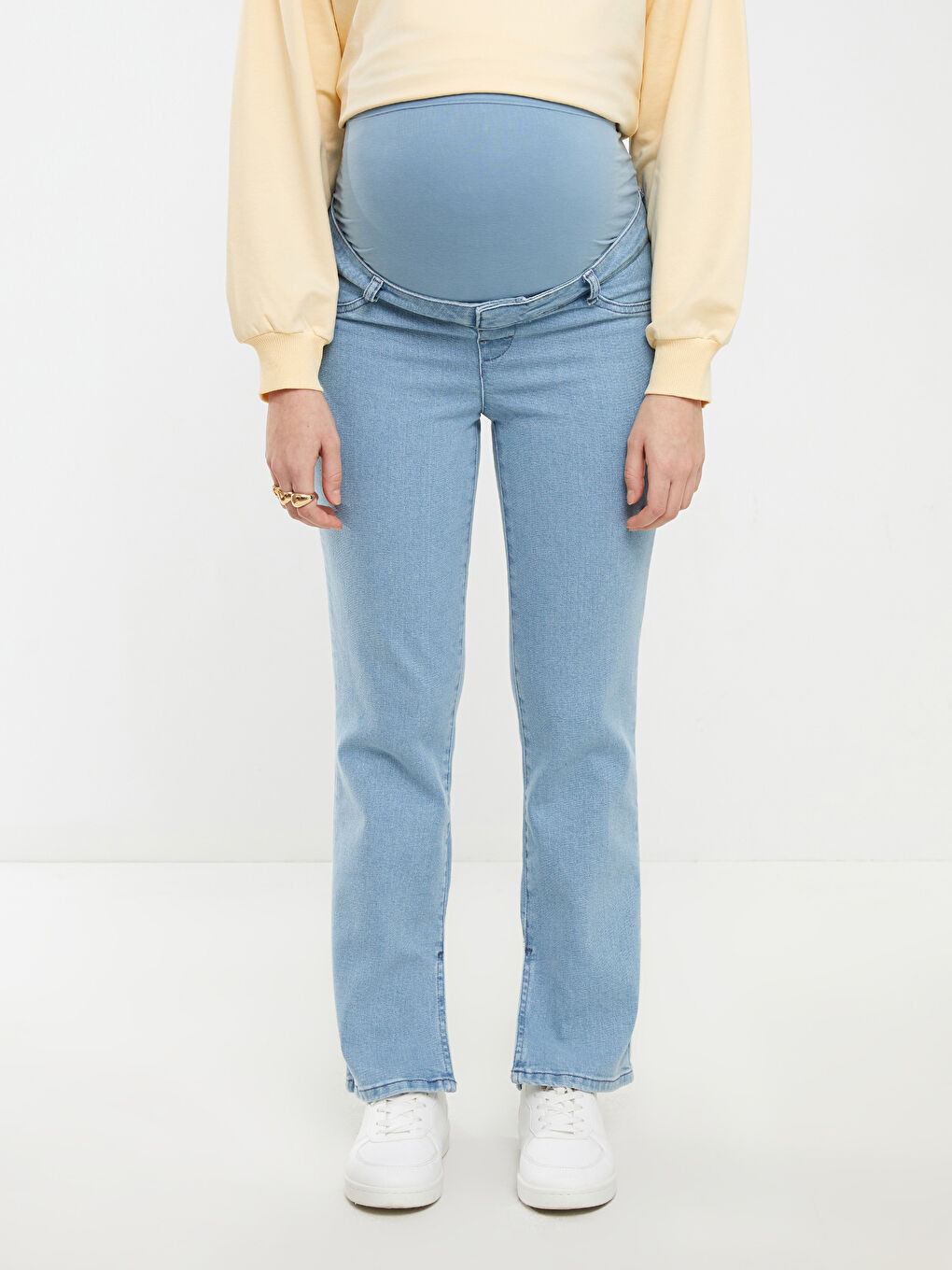LCWAIKIKI Maternity Karın Panelli Standart Fit Düz Cep Detaylı Hamile Rodeo Jean Pantolon -S2CG39Z8-507