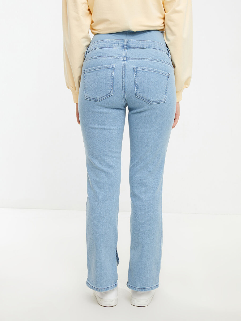 LCWAIKIKI Maternity Karın Panelli Standart Fit Düz Cep Detaylı Hamile Rodeo Jean Pantolon -S2CG39Z8-507