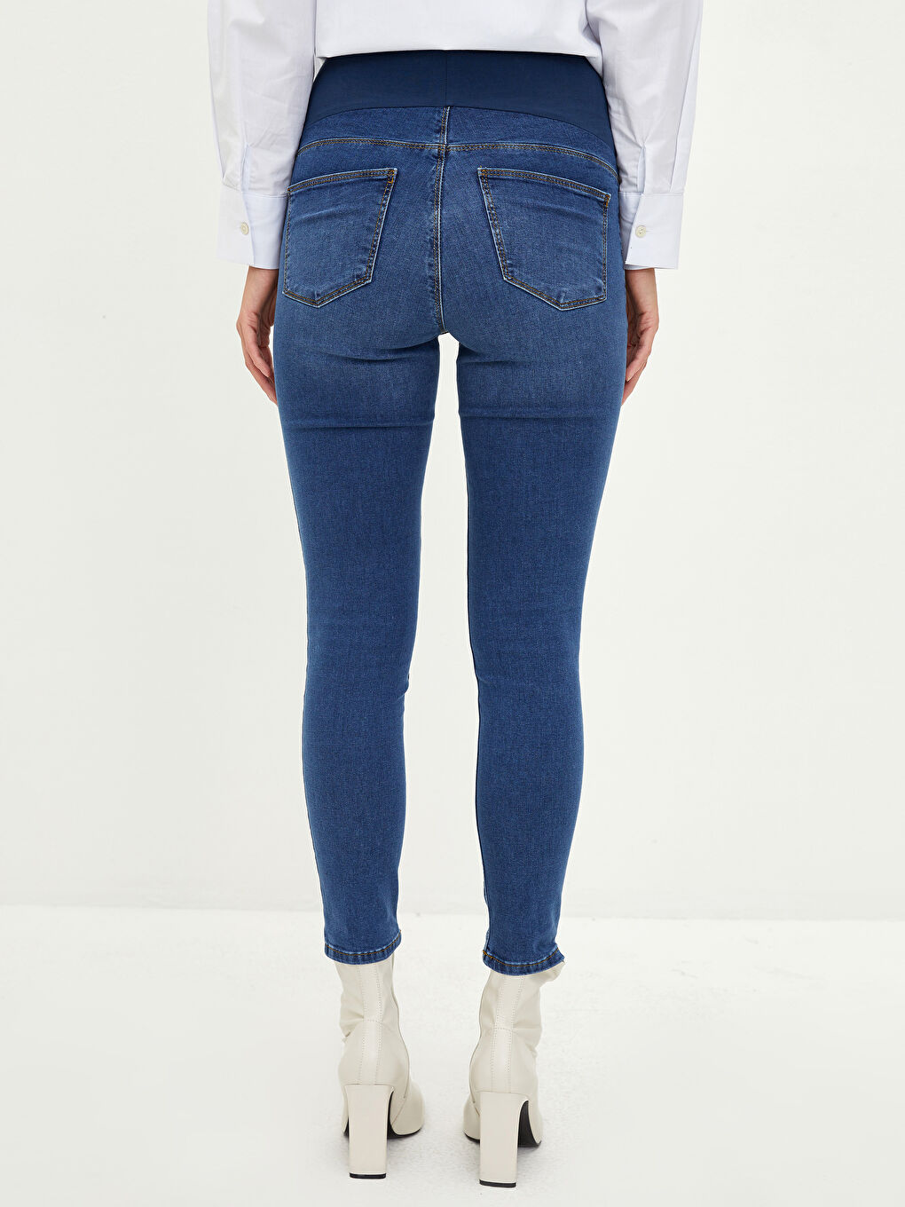 LCWAIKIKI Maternity Orta İndigo Rodeo Karın Panelli Mercury Skinny Fit Cep Detaylı Hamile Rodeo Jean Pantolon - 5