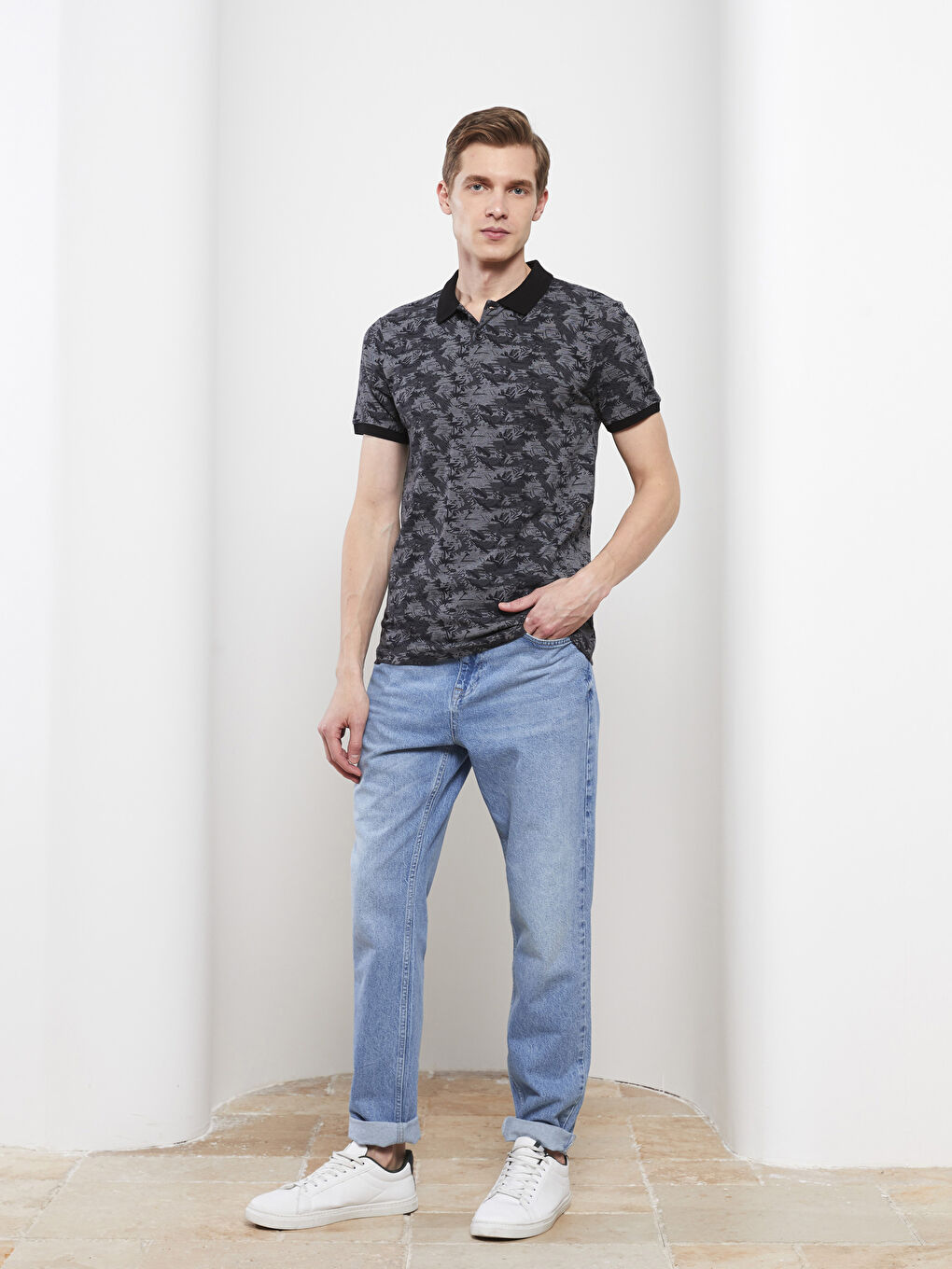 T-shirt pour Hommes à Col Polo Manches Courtes à Motifs en Piqué-2