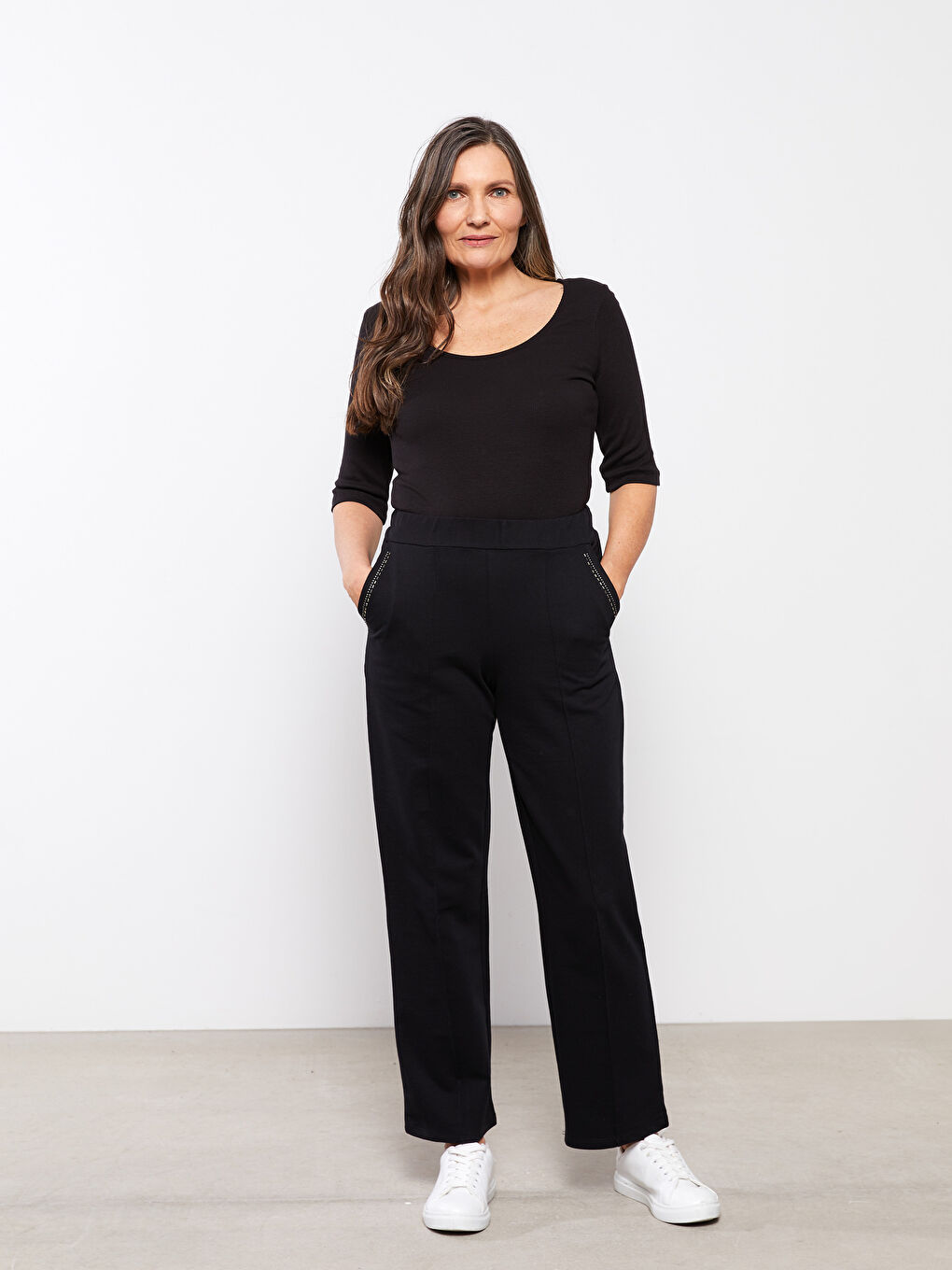 Женские спортивные штаны с эластичной резинкой на талии и карманами-1