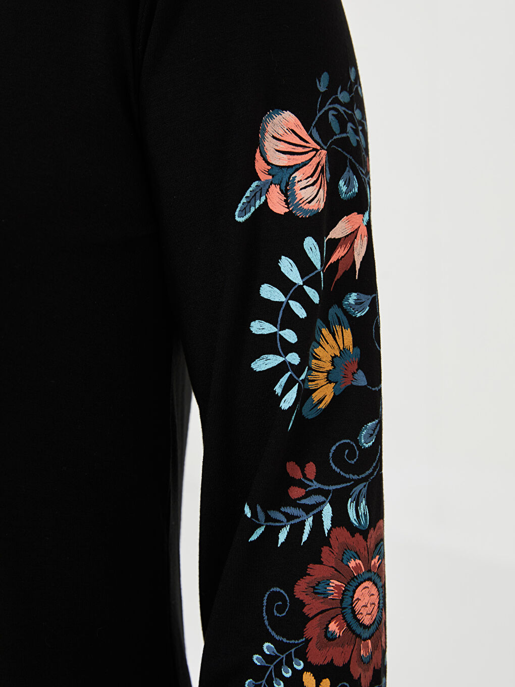 Lapel Collar Embroidered Long Sleeve Women's T-Shirt-3