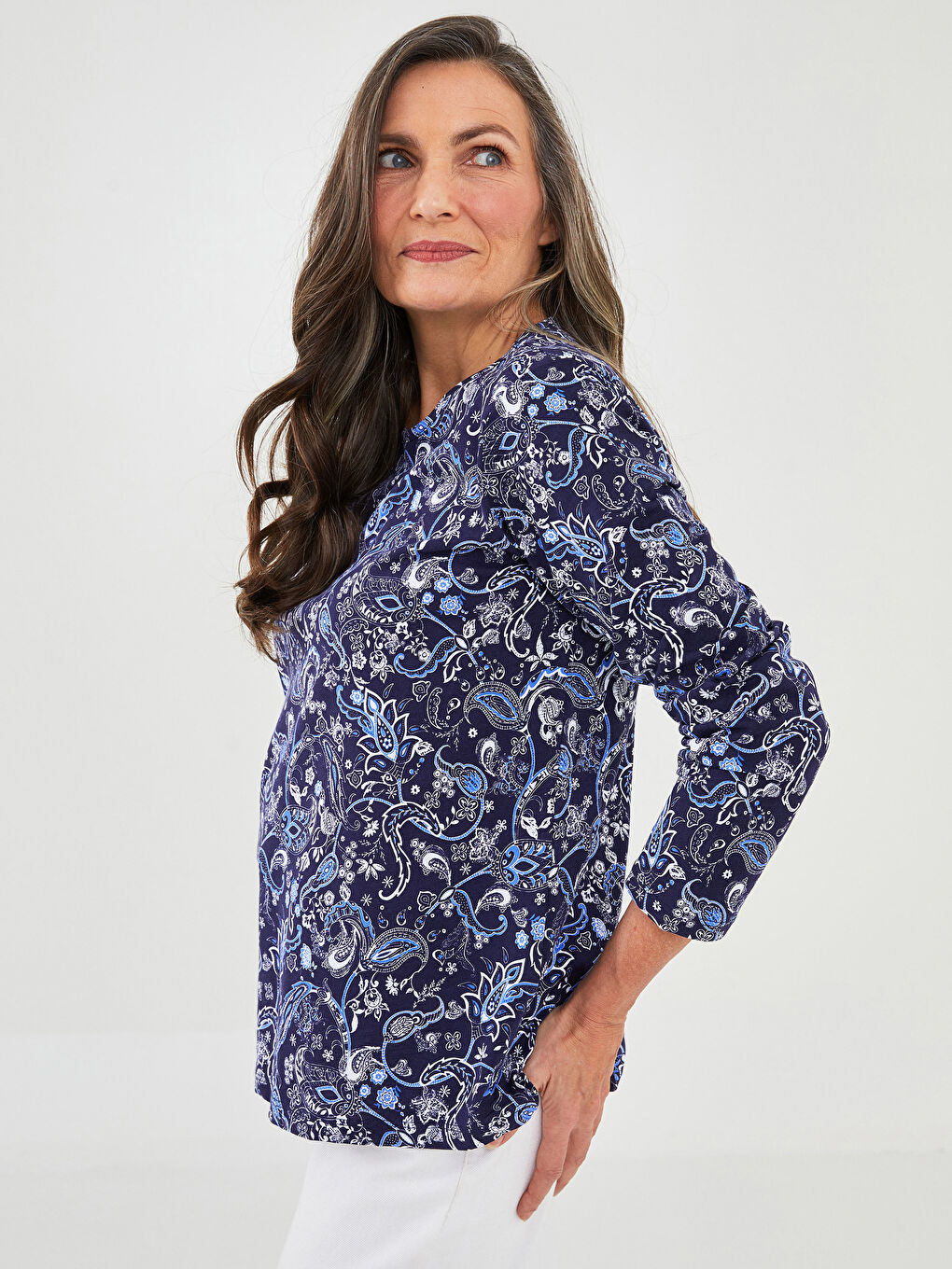 Mavi Bisiklet Yaka Desenli Uzun Kollu Pamuklu Kadın Tişört