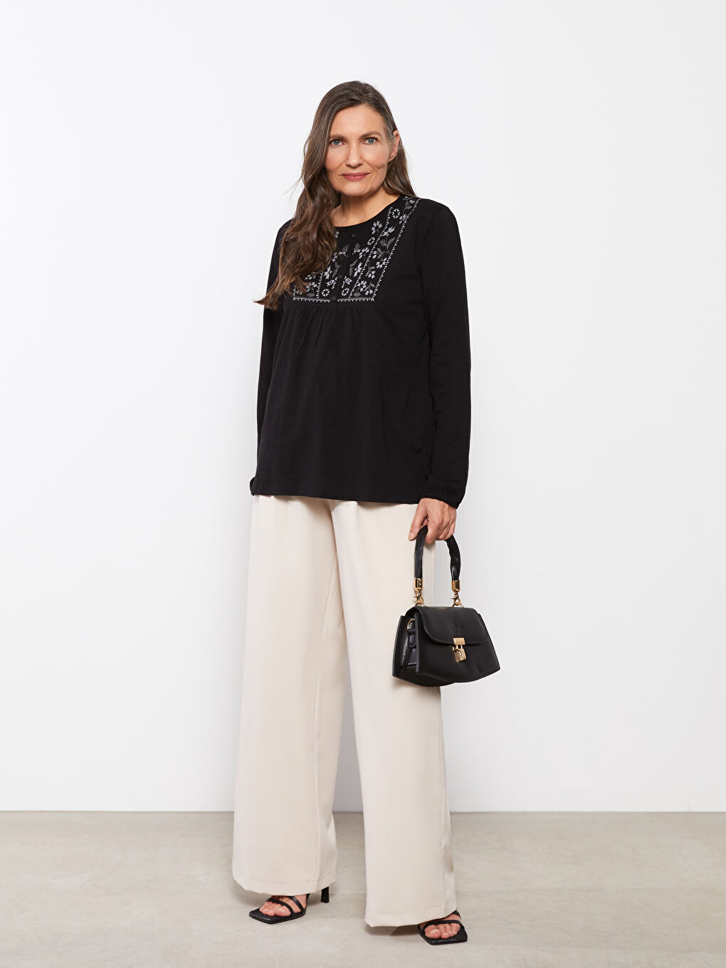 Crew Neck Embroidered Long Sleeve Cotton Women's Blouse