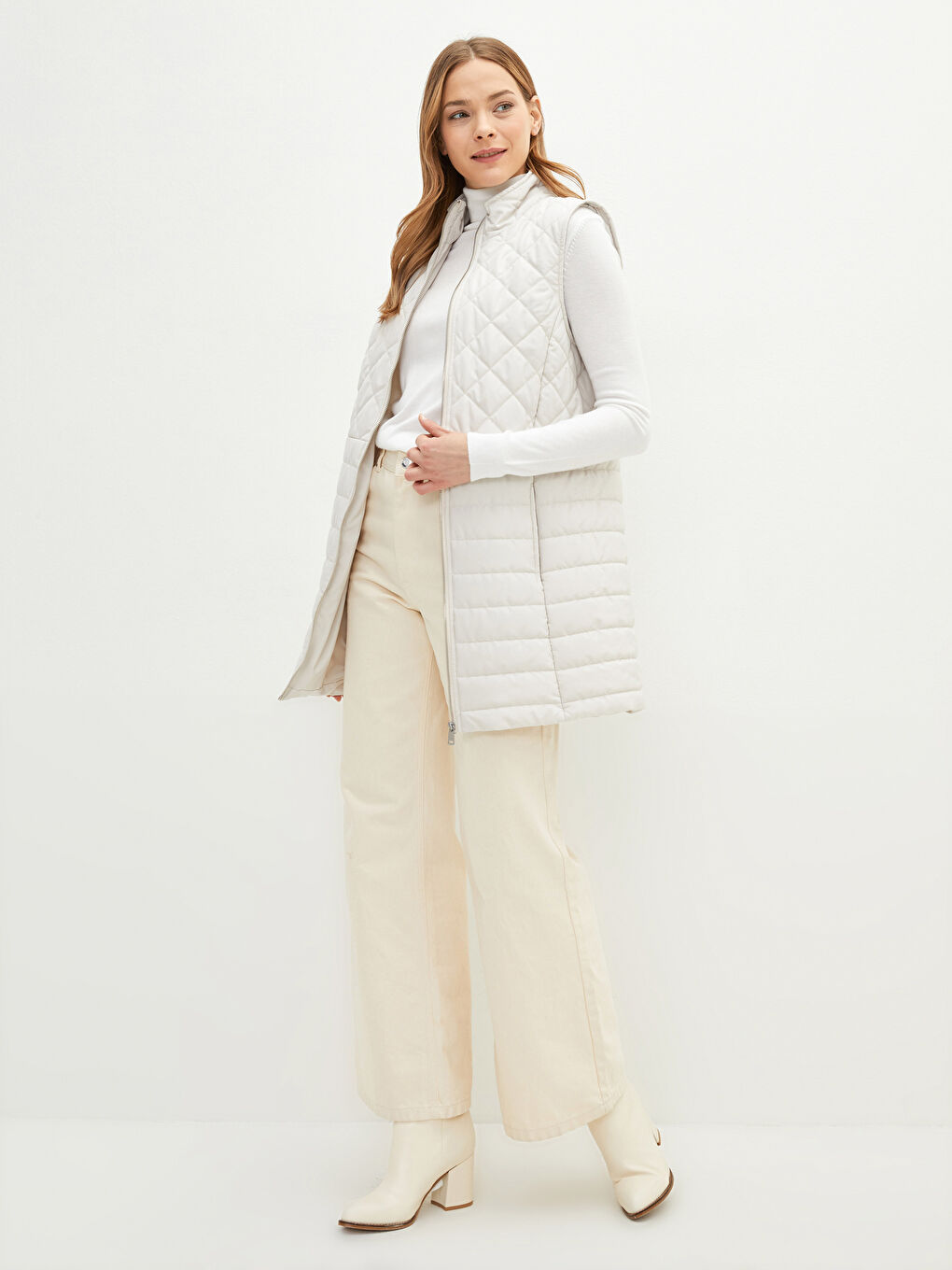 Funnel Neck Quilted Women's Puffer Gilet-1