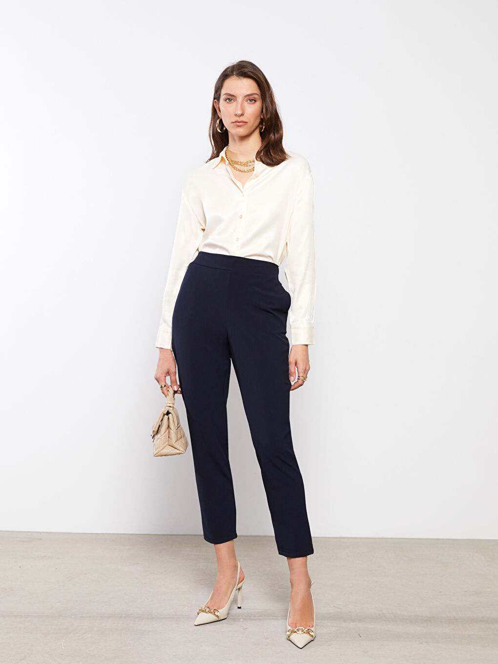 LC Waikiki Ženske pantalone sa elastičnim strukom, opuštenog kroja, standardnog kroja -S2CI22Z8-E1J