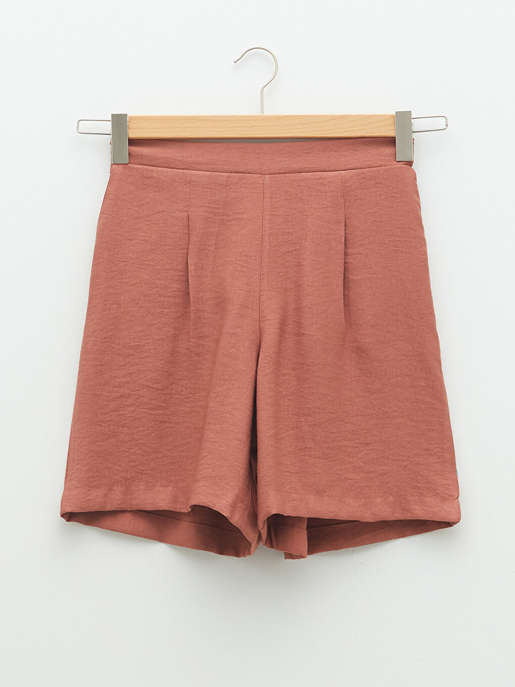 Kahverengi Beli Lastikli Düz Cep Detaylı Kadın Şort-5