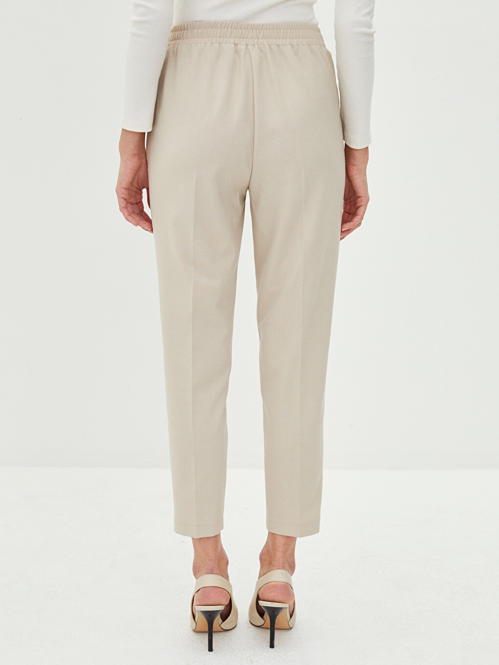 Elastic Waist Regular Pocket Detailed Women's Trousers-2