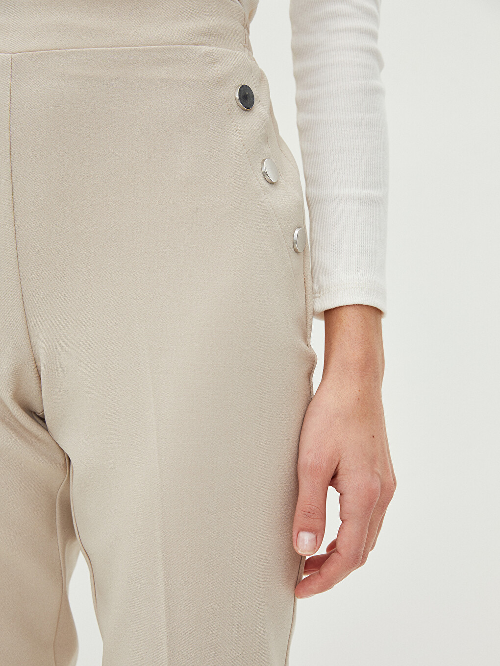 Elastic Waist Regular Pocket Detailed Women's Trousers-3
