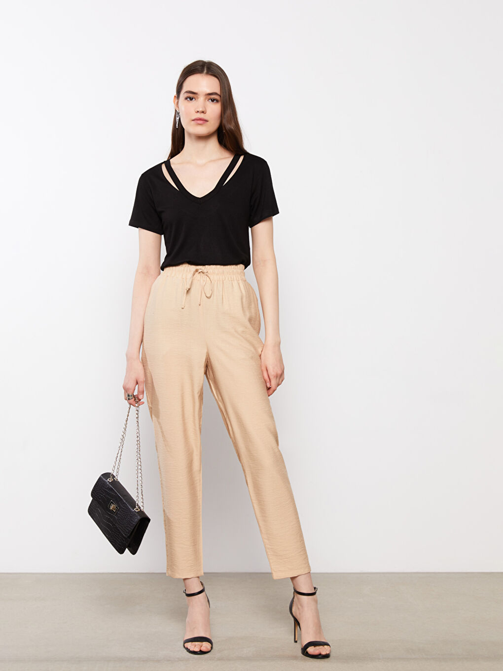 Women's Elastic Waist Standard Fit Plain Pants