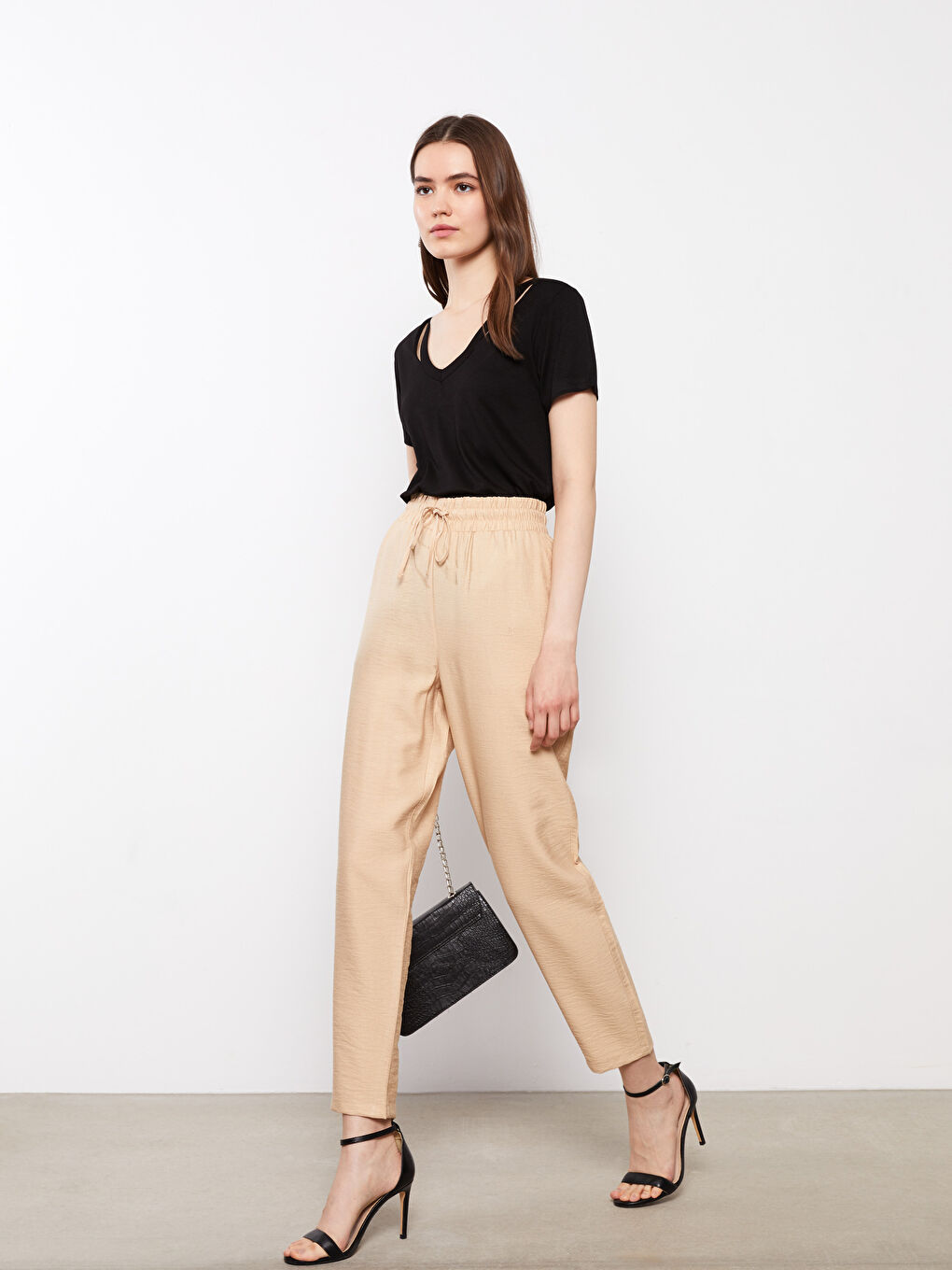 Women's Elastic Waist Standard Fit Plain Pants-1