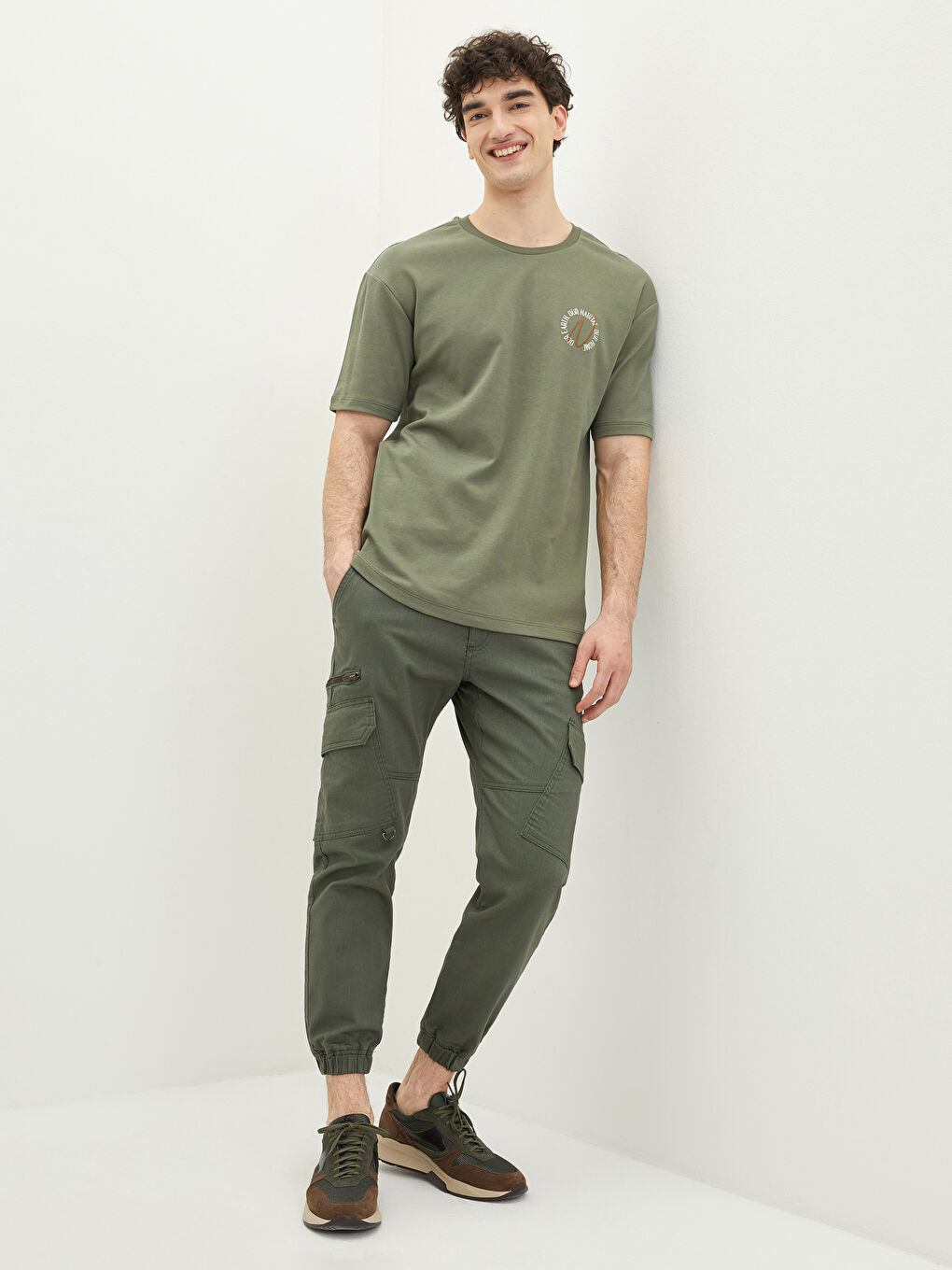 Standard Fit Men's Jogger Trousers