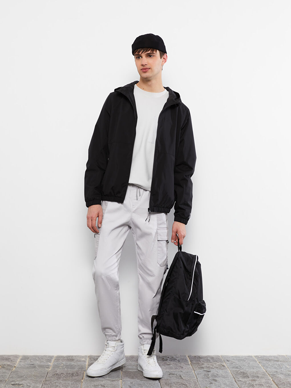 Standard Fit Men's Cargo Trousers-1