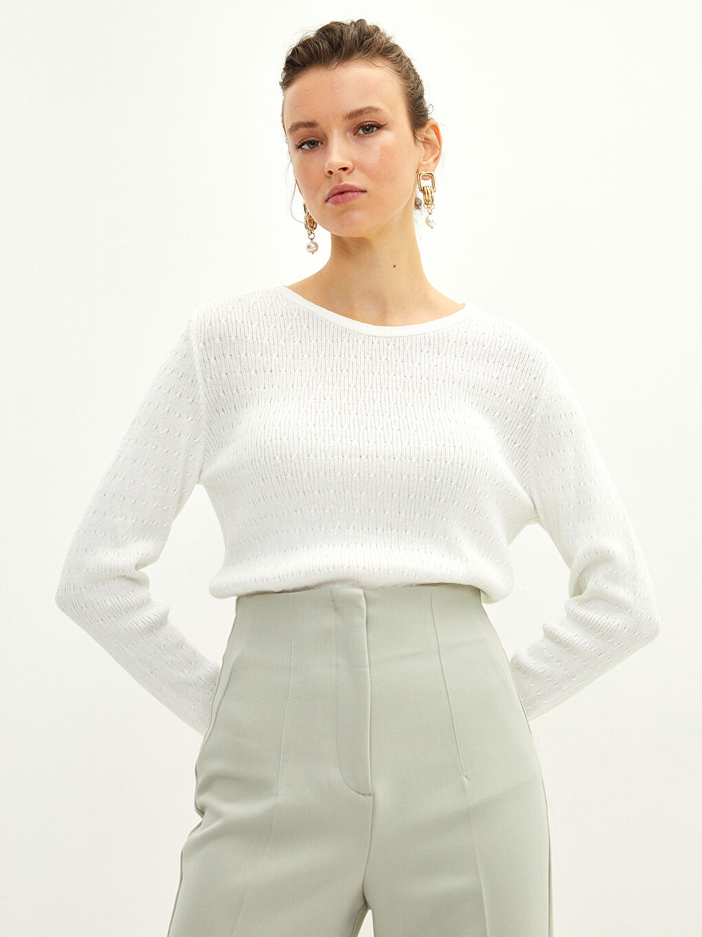 Ekru Bisiklet Yaka Kendinden Desenli Uzun Kollu Kadın Triko Kazak-1