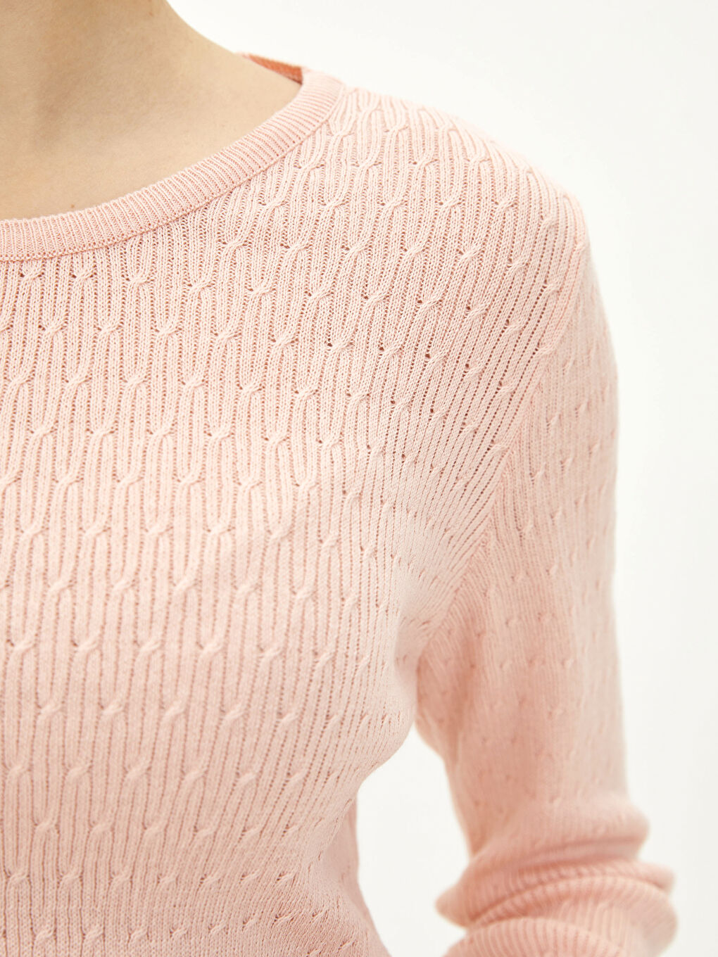 سترة تريكو بياقة دائرية بنقشة ذاتية وكم طويل للسيدات-4