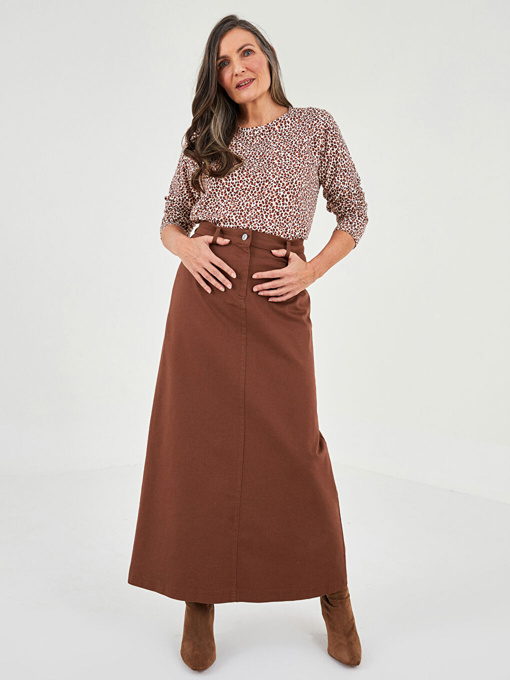 Standard Fit Plain Pocket Detailed Women's Gabardine Women's Skirt-1