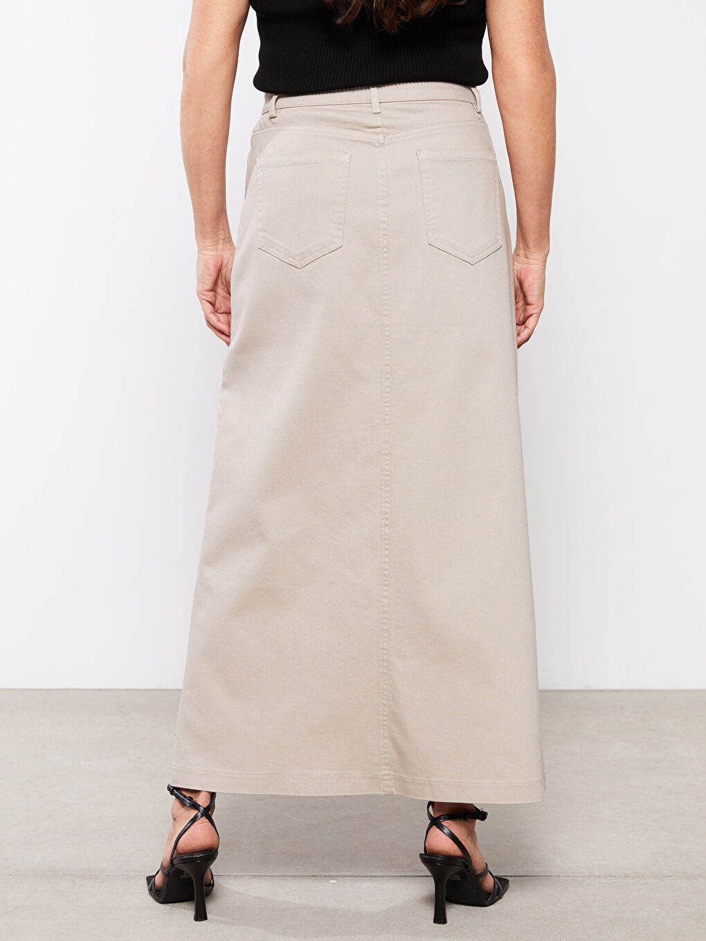 Standard Fit Plain Pocket Detailed Women's Gabardine Women's Skirt-3