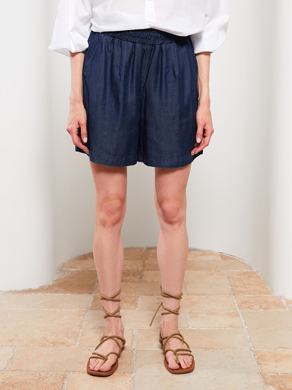 Women's Elastic Waist Straight Jean Shorts -S2CK03Z8-890