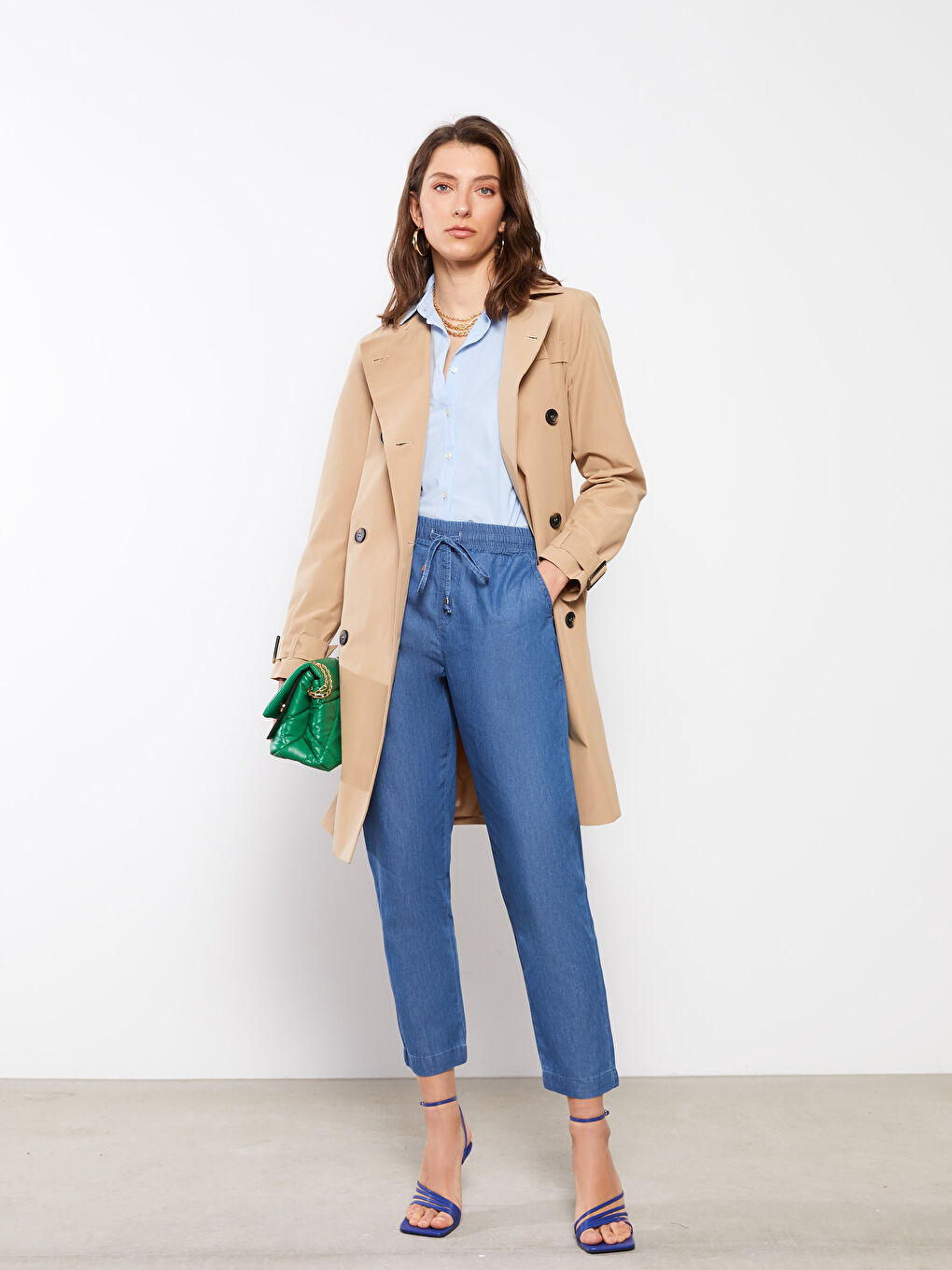 Mavi Beli Lastikli Rahat Kalıp Düz Cep Detaylı Kadın Jean Pantolon