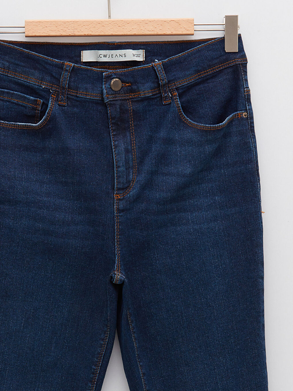 جينز حريمي بتفاصيل جيوب وقصة ضيقة-7