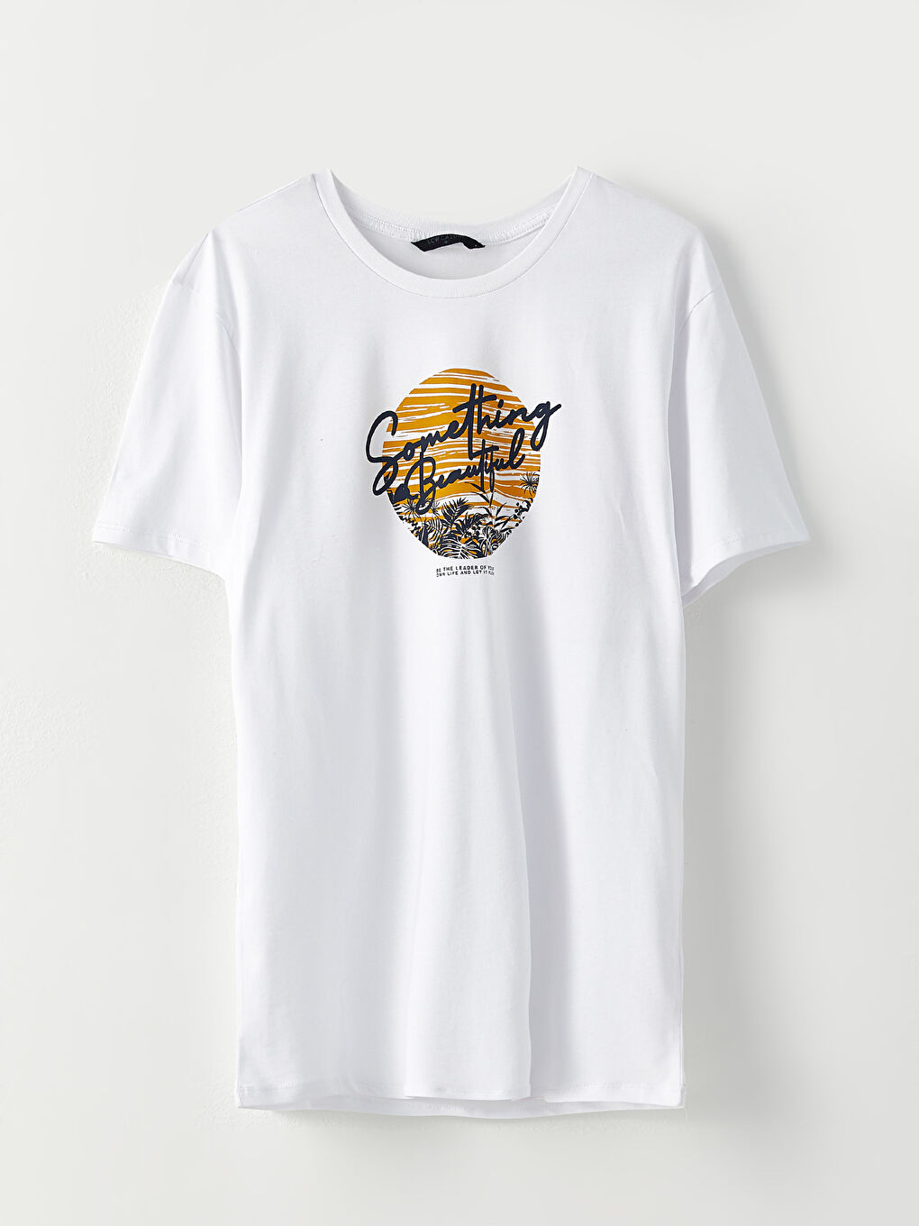 Beyaz Bisiklet Yaka Kısa Kol Baskılı Erkek Tişört-5