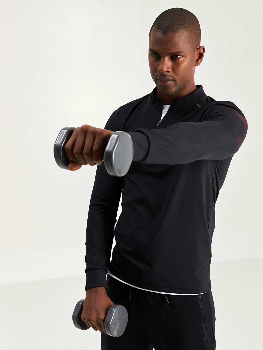 Siyah Dik Yaka Uzun Kollu Erkek Spor Tişört-1