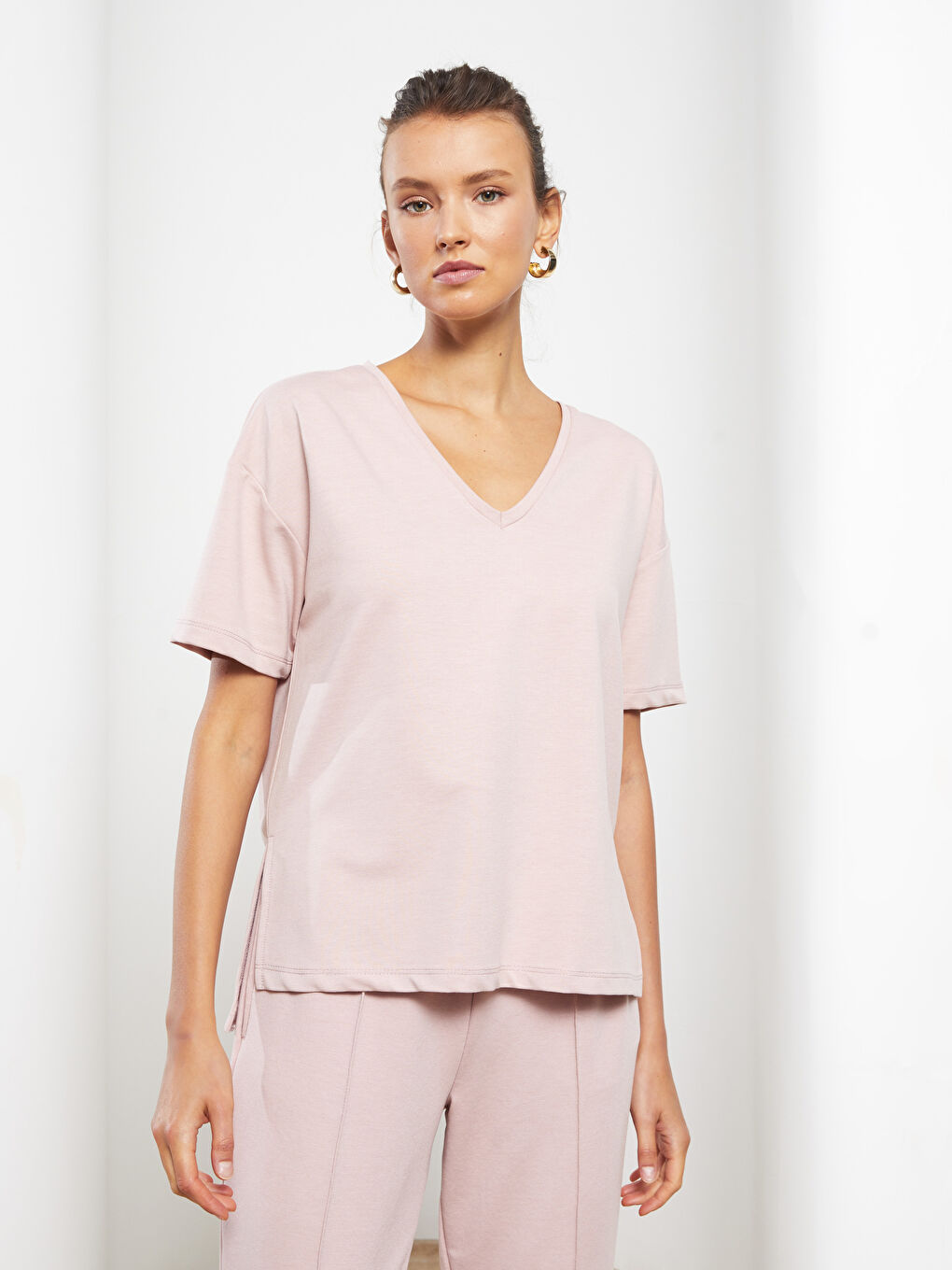 V-Neck Plain Short Sleeve Women's T-Shirt