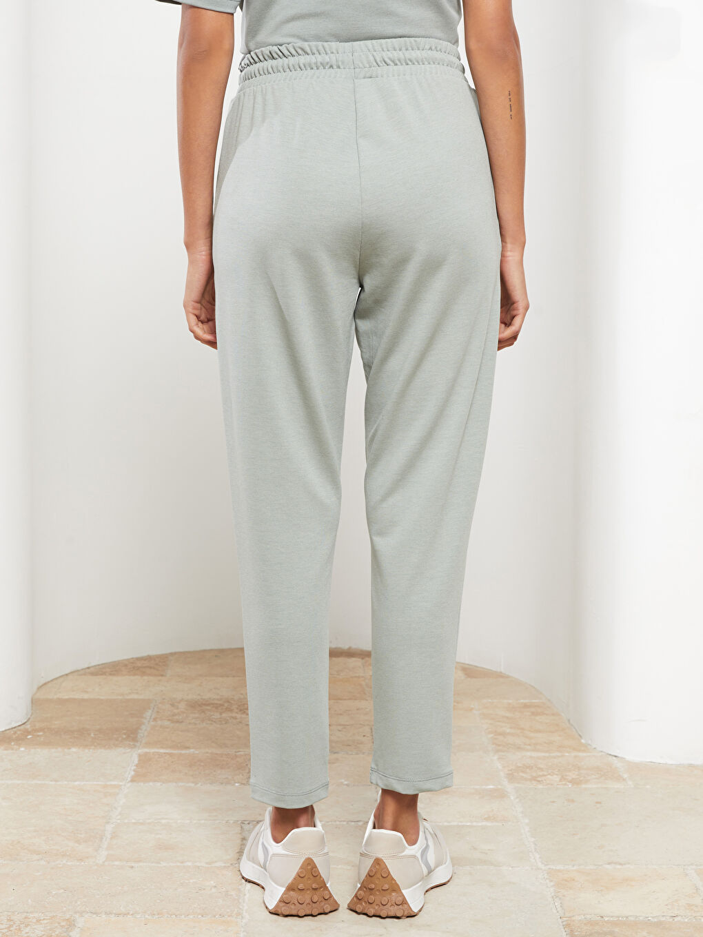 بنطلون رياضي سادة بخصر مرن للسيدات-5