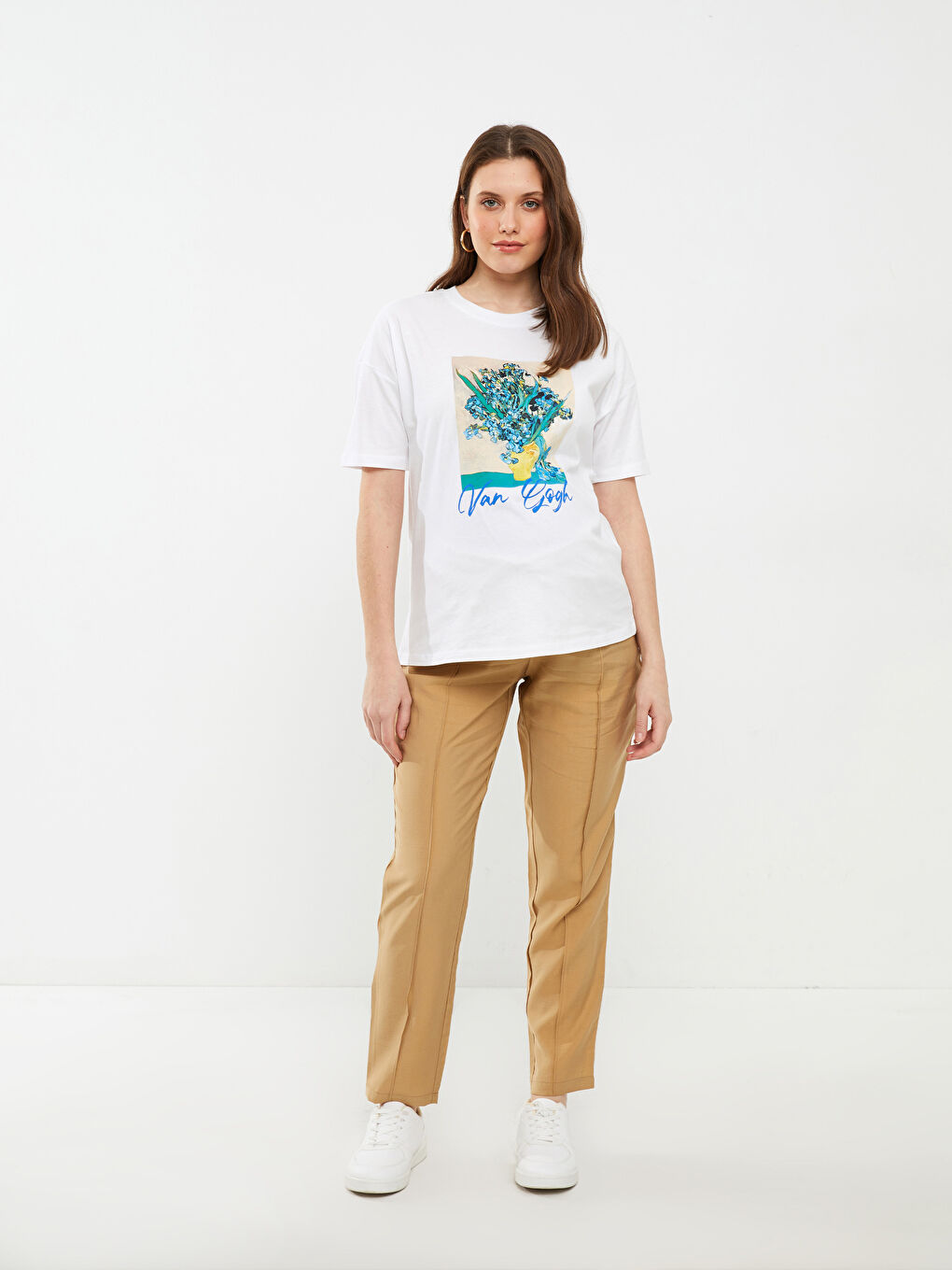 LCWAIKIKI Maternity Crew Neck Vincent Van Gogh Printed Short Sleeve Cotton Maternity T-Shirt -S2CL46Z8-E5X