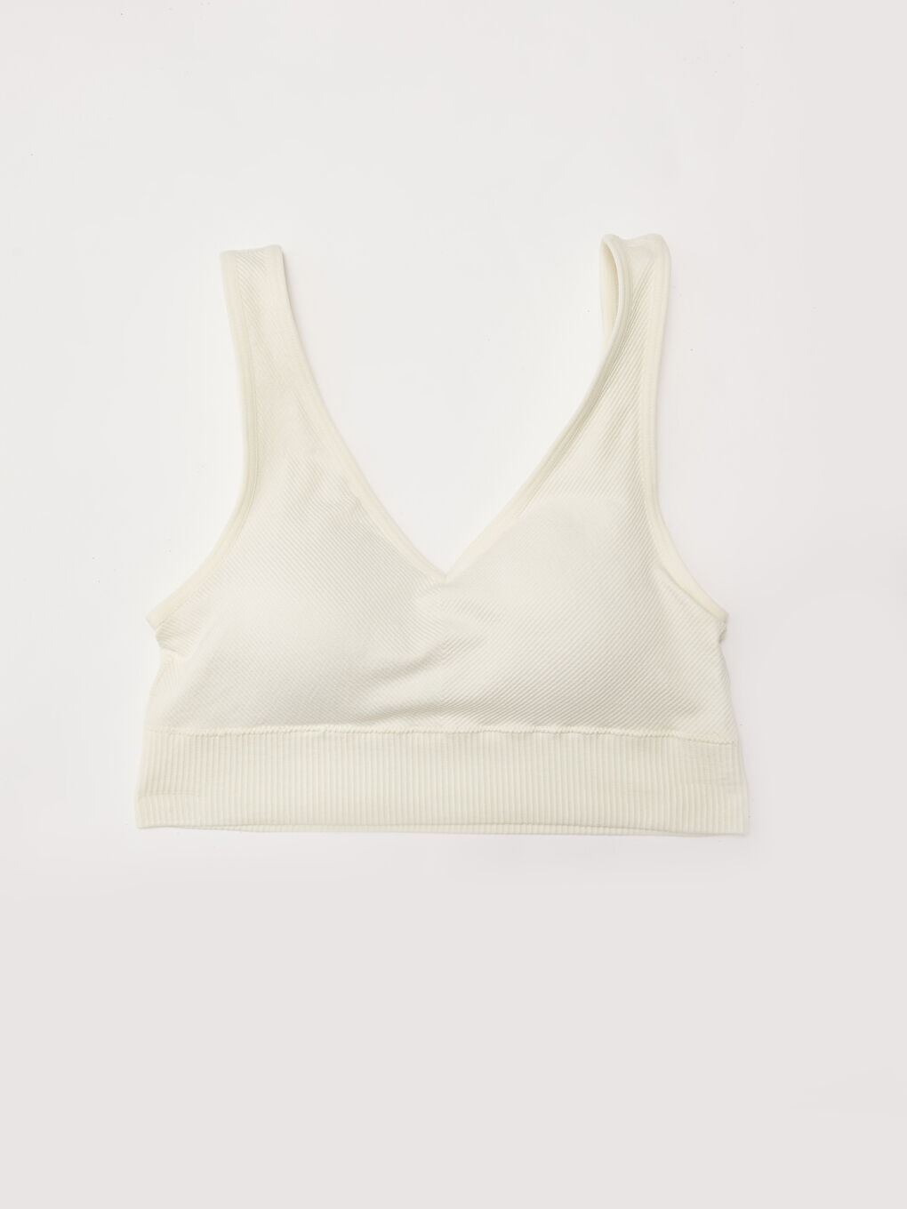 حمالة صدر سادة بدون سلك ممتلئة