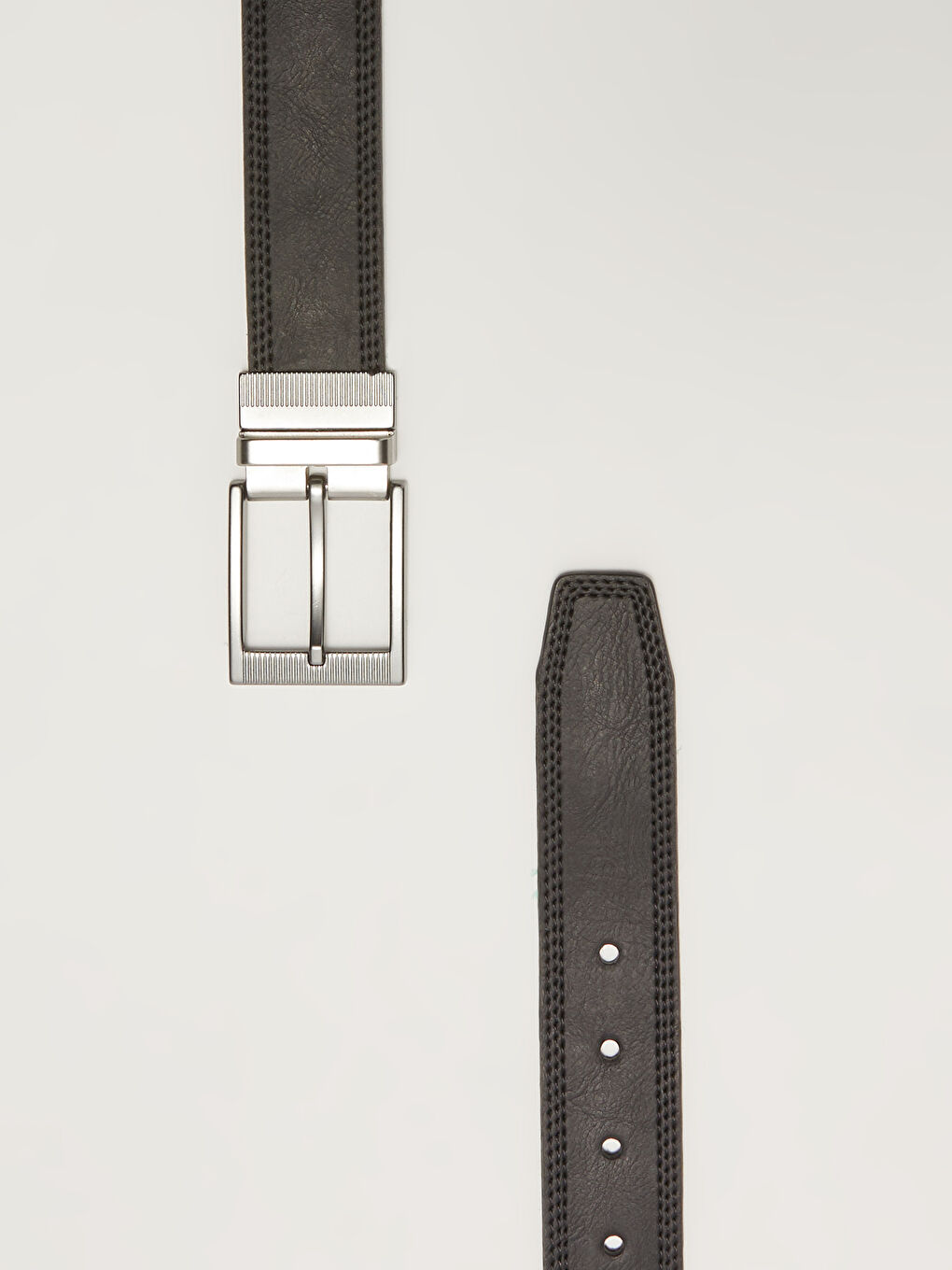 Siyah Deri Görünümlü Çift Taraflı Erkek Kemer-3