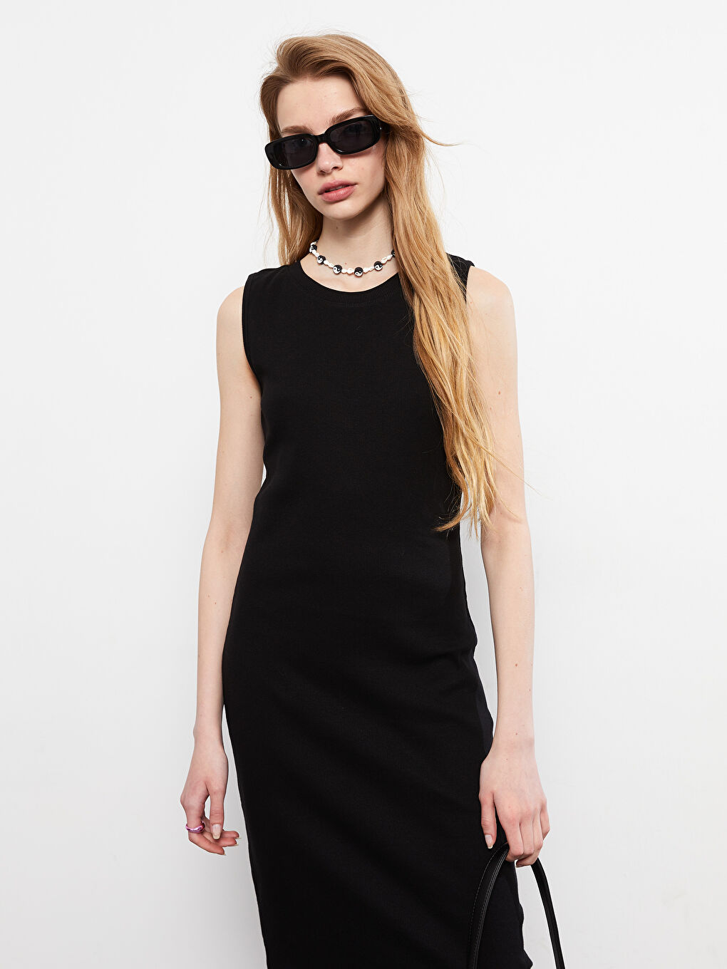 Siyah Kadın Bisiklet Yaka Düz Kolsuz Bodycon Elbise-1