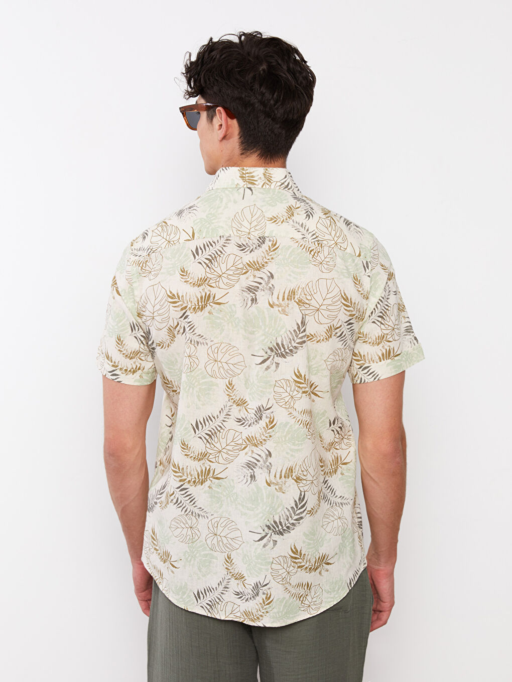 قميص بوبلين منقوش كم قصير بقصة عادية للرجال-4