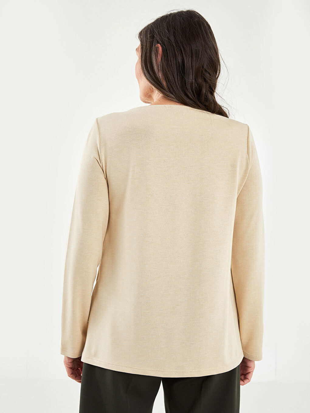 تيشيرت ياقة دائرية مطبوع كم طويل-4