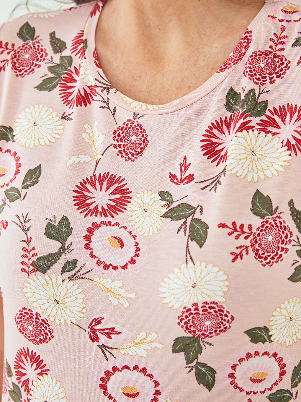 Crew Neck Printed Short Sleeve Women's T-Shirt-3