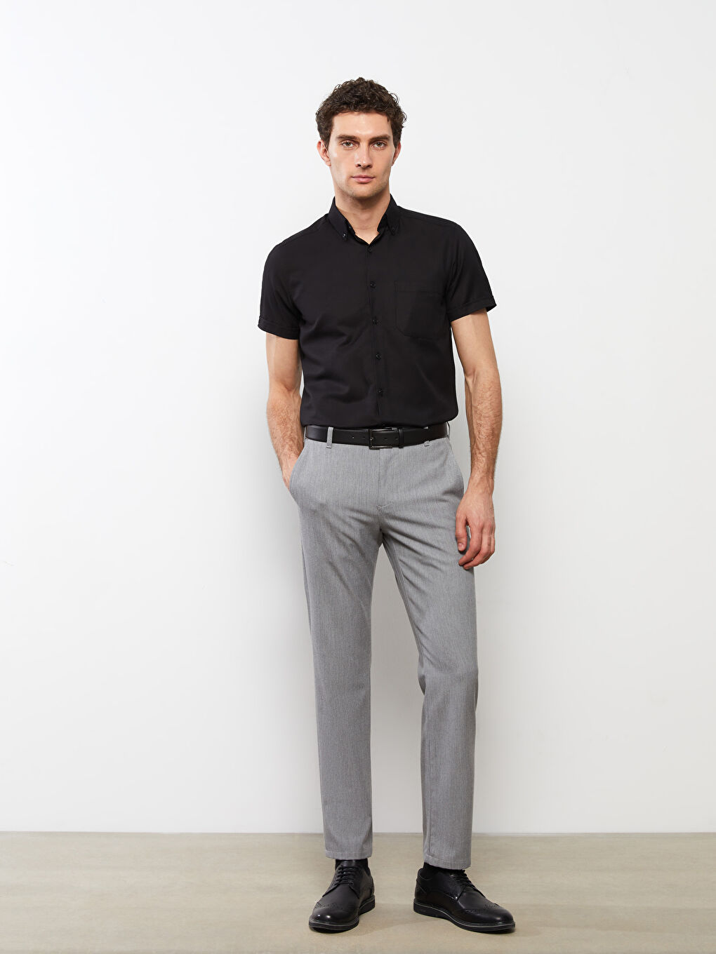 Siyah Slim Fit Kısa Kollu Oxford Erkek Gömlek-1