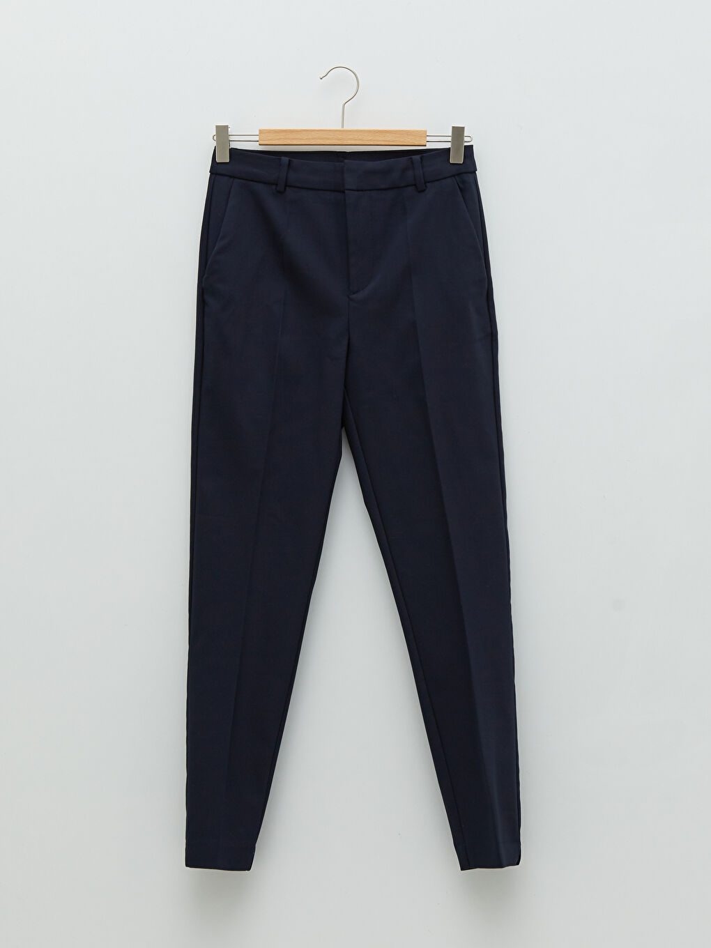 LCWAIKIKI Basic Women's Slim Fit Straight Pocket Detailed Trousers -S2CO04Z8-E1J