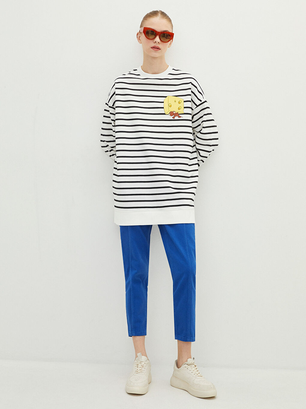 Tunique en Sweatshirt Oversize à Rayures Col Rond Imprimé Tom&Jerry à Manches Longues pour Femmes-2