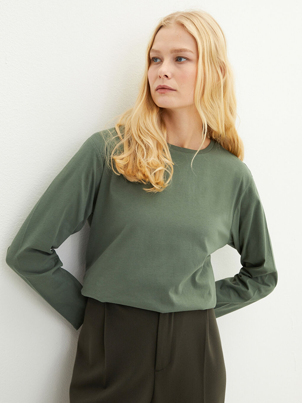 Yeşil Bisiklet Yaka Düz Uzun Kollu Pamuklu Kadın Tişört