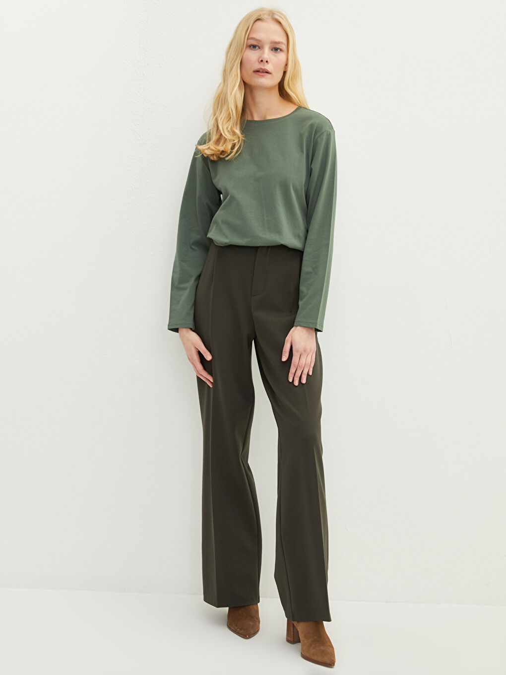 Yeşil Bisiklet Yaka Düz Uzun Kollu Pamuklu Kadın Tişört-1