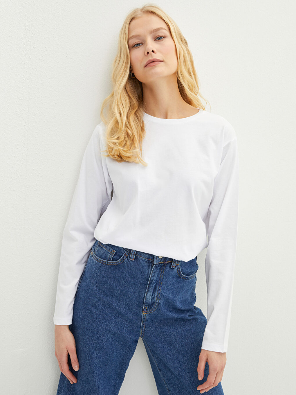 Ekru Bisiklet Yaka Düz Uzun Kollu Pamuklu Kadın Tişört-3