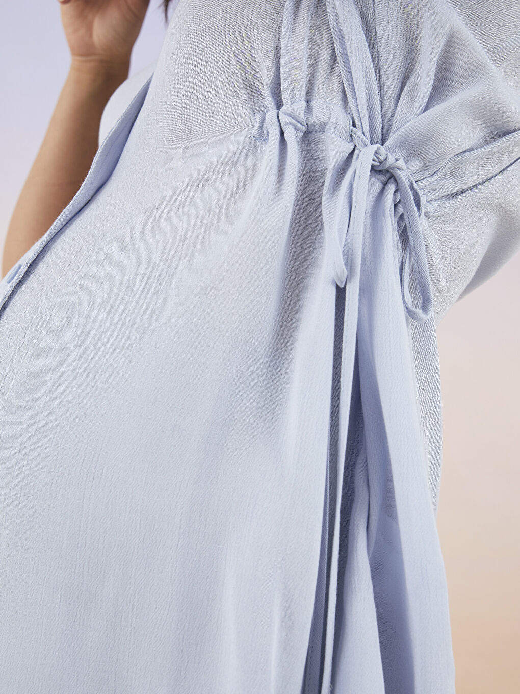 LCWAIKIKI Maternity Πουκάμισο Μητρότητας με Λαιμόκοψη V, Ίσιο, Κοντό Μανίκι από Βισκόζη -S2CO90Z8-FH0