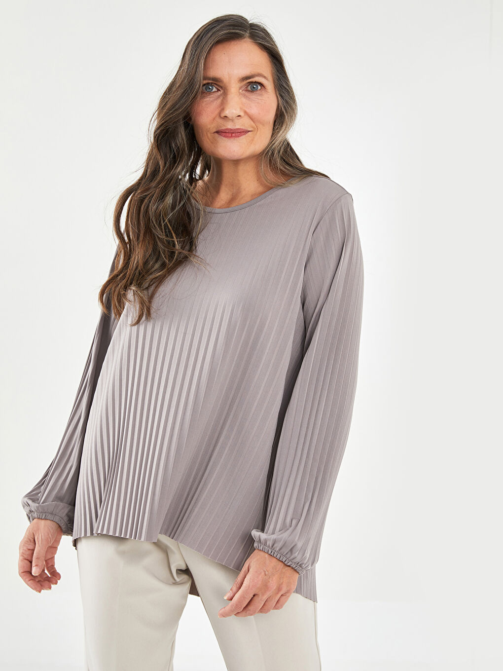 Bej Bisiklet Yaka Düz Uzun Kollu Kadın Tişört