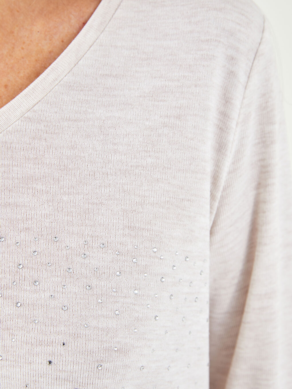 V-Neck Printed Long Sleeve Women's T-Shirt-2