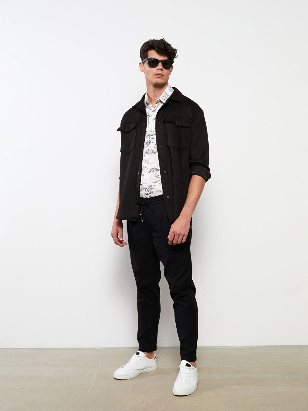 Siyah Slim Fit Beli Bağlama Detaylı Erkek Pantolon-1