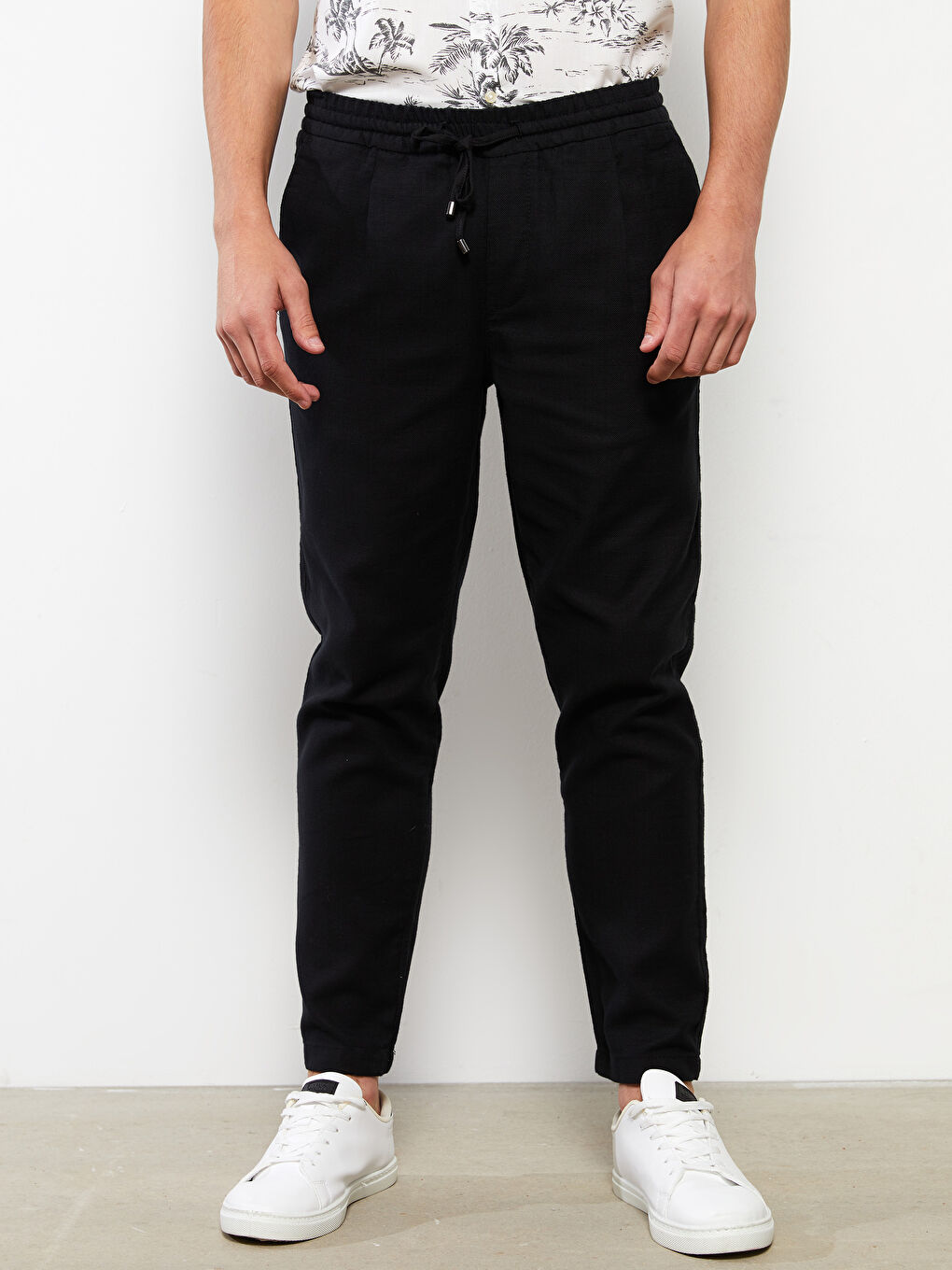 Siyah Slim Fit Beli Bağlama Detaylı Erkek Pantolon-2