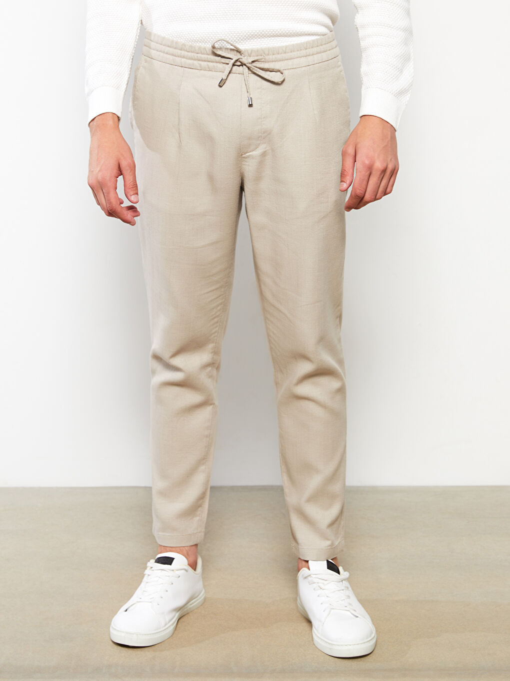 Bej Slim Fit Beli Bağlama Detaylı Erkek Pantolon-3