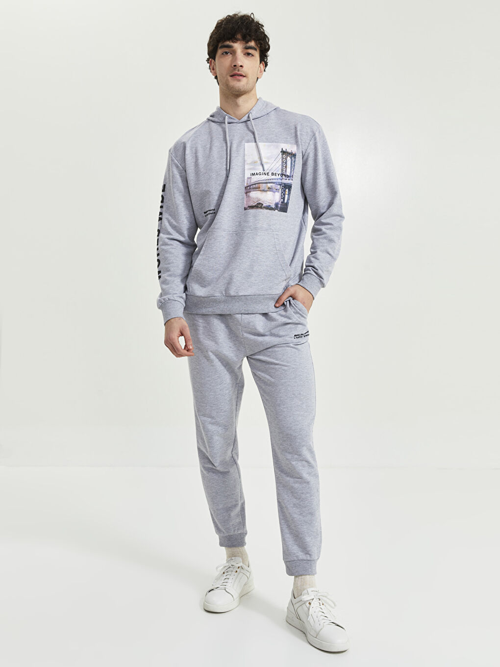 Gri Oversize Uzun Kollu Baskılı Erkek Hoodie-2