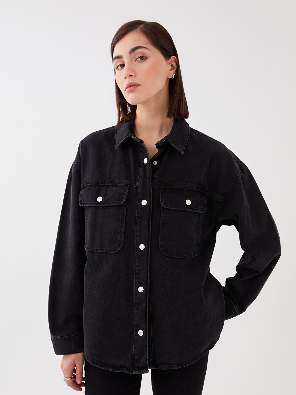 Siyah Önden Düğme Kapamalı Düz Uzun Kollu Kadın Rodeo Jean Gömlek Ceket-2