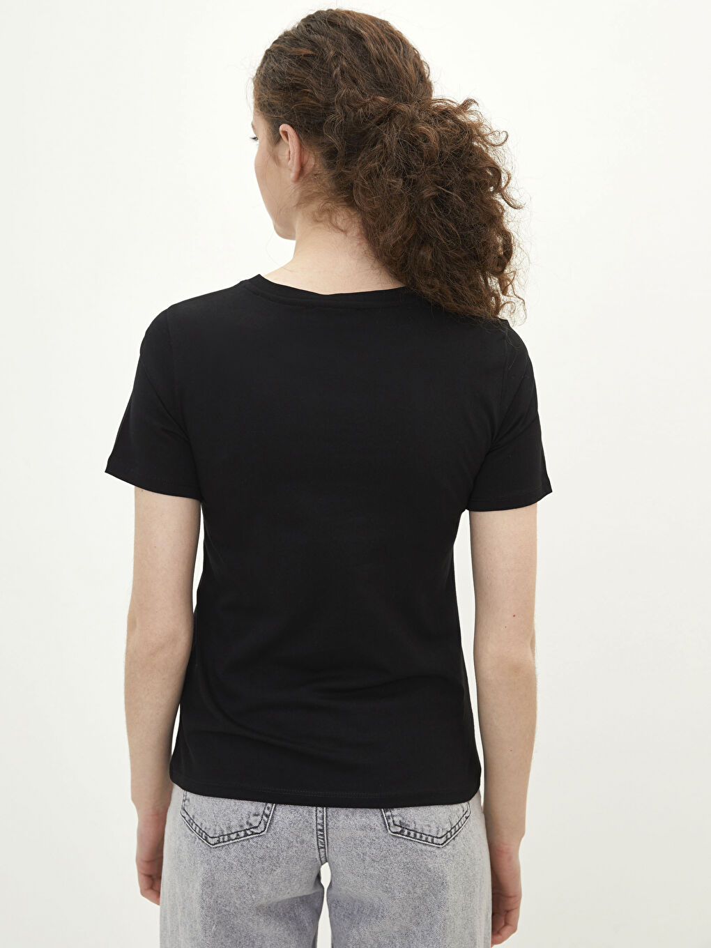 Siyah Bisiklet Yaka Baskılı Kısa Kollu Pamuklu Kadın Tişört-4